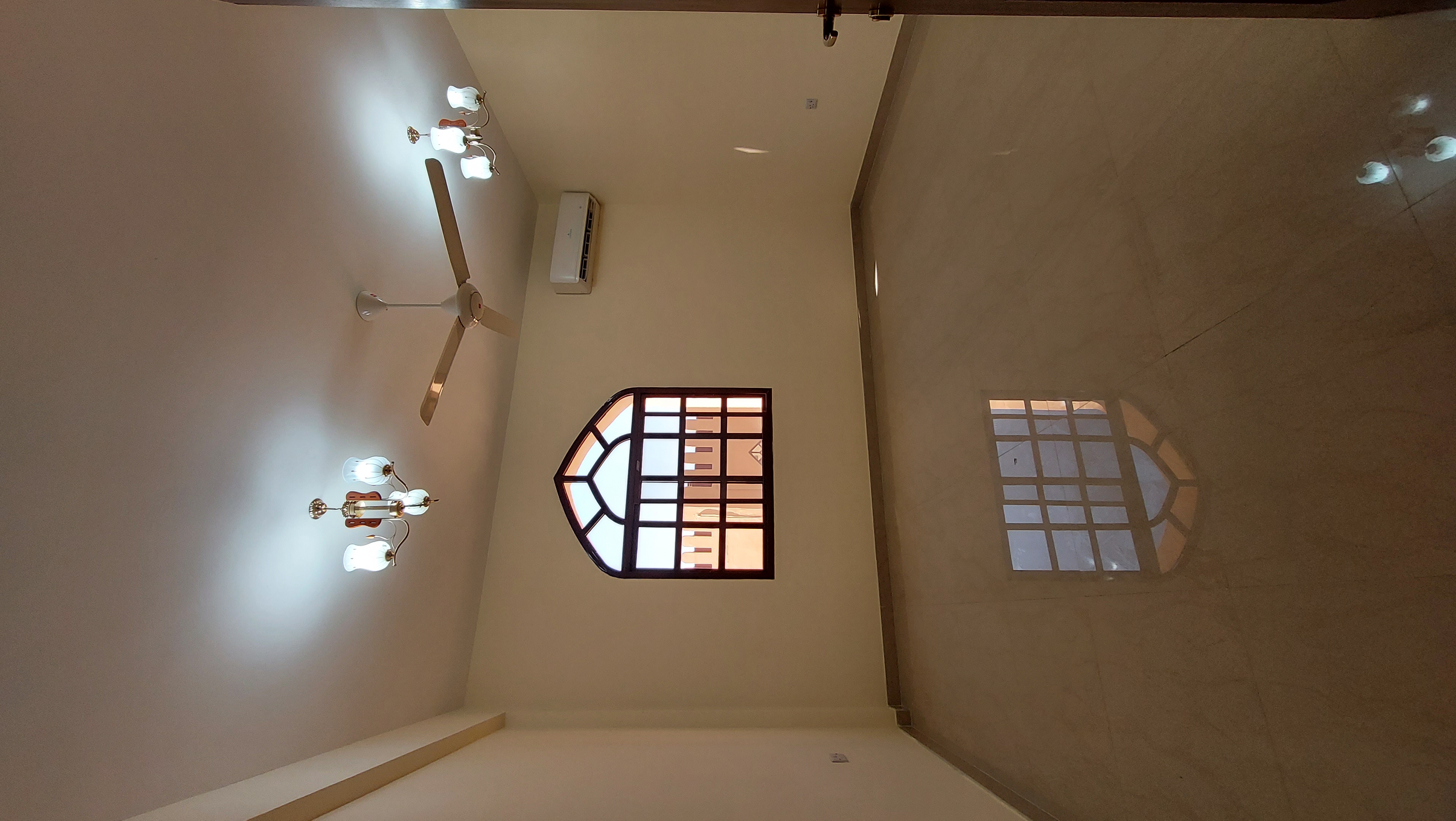 MAJAN COMPLEX (SHINAS BUILDING )